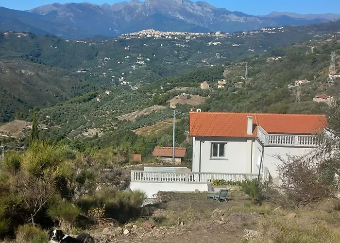 Villa Dei Sogni, With Private Pool ,roof Terrace And Spectacular Views Of Monaco And Ligurian Mountains