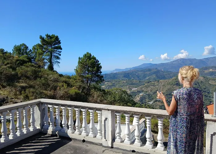 Villa Dei Sogni, With Private Pool ,roof Terrace And Spectacular Views Of Monaco And Ligurian Mountains *
