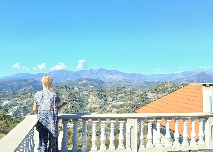 Dei Sogni, With Private Pool ,roof Terrace And Spectacular Views Of Monaco And Ligurian Mountains Villa